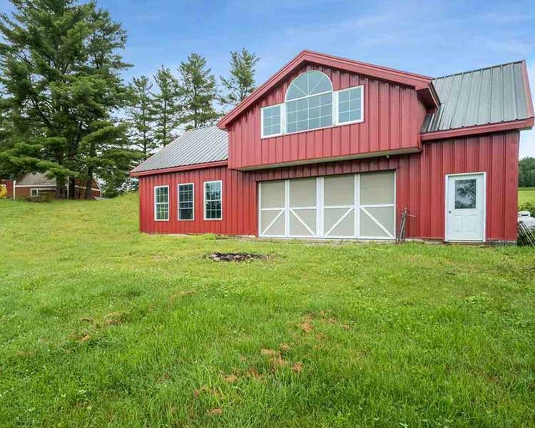 Residential Barndominium Building