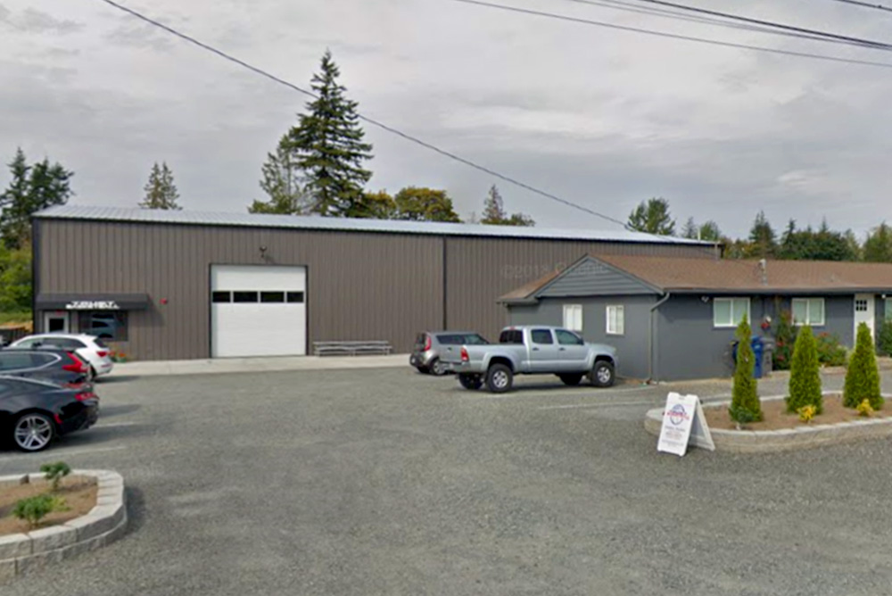 Gymnasium steel building exterior in Lynwood, Washington