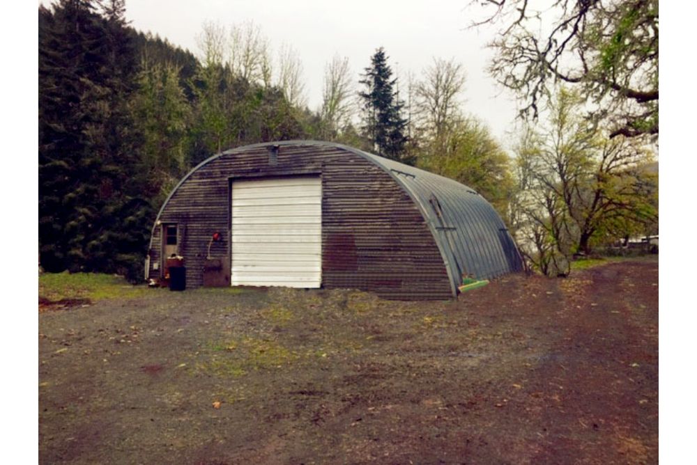 Metal Arch Farm Building In Roseburg, Oregon
