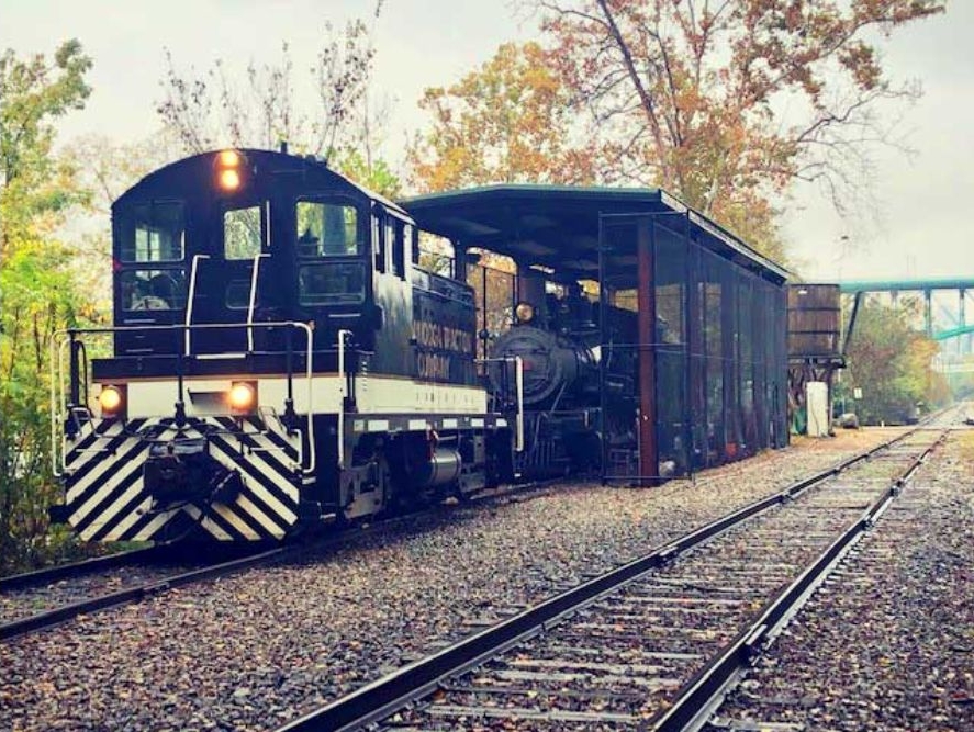 Roof-Only Train Building – Knoxville, Tn